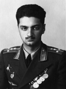 Микоян Алексей Анастасович (1925—1986), сын члена Политбюро ЦК ВКП(б) Анастаса Микояна